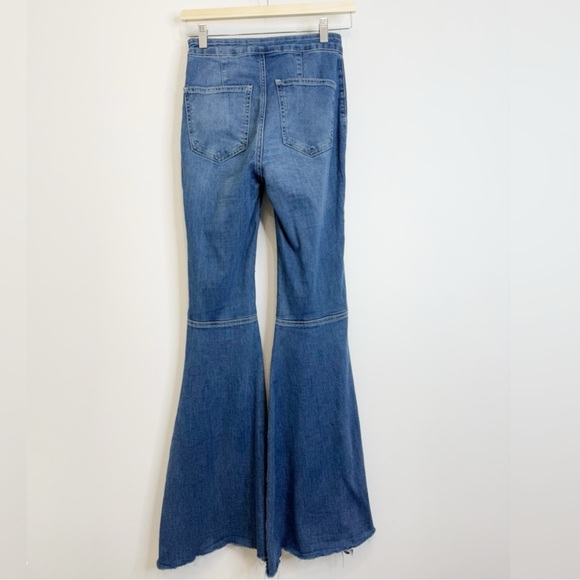 Free People We The Free Blue Float On Flare Jeans High Rise Women Sz 25 Stretch - Picture 2 of 11